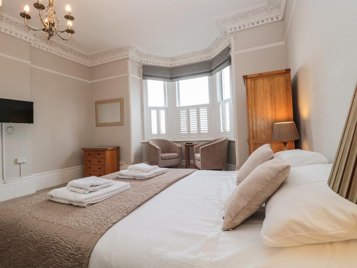 Bay Tree House Villa Сийтън Екстериор снимка